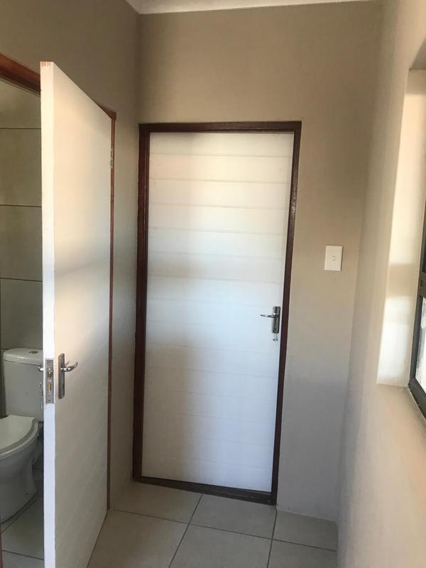 3 Bedroom Property for Sale in Zwelihle Western Cape